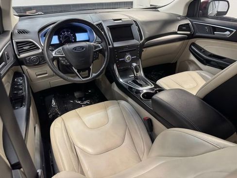Used 2017 Ford Edge Titanium w/ Technology Package FWD image 7