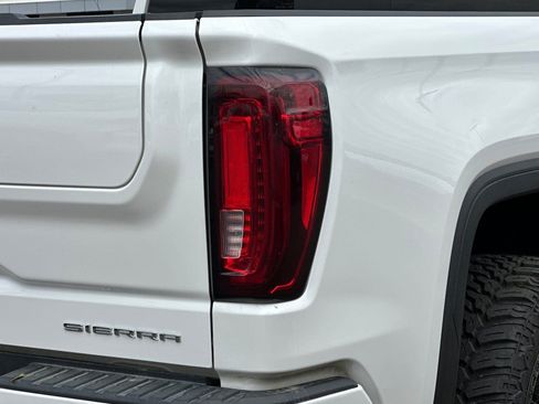 Used 2023 GMC Sierra 1500 Denali w/ Technology Package AWD/4WD image 25