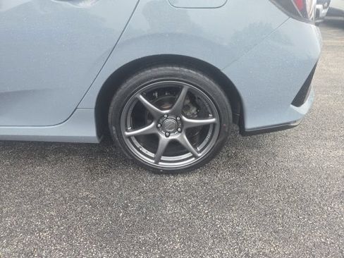 Used 2019 Honda Civic EX image 6