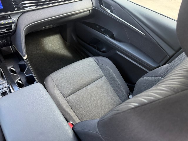 Used 2026 Toyota Camry LE w/ Convenience Package FWD image 19