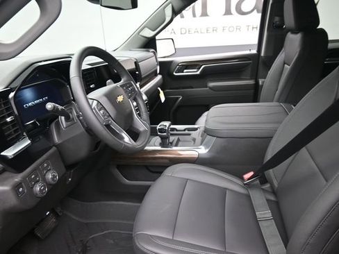New 2026 Chevrolet Silverado 1500 LT w/ All Star Edition Plus image 8