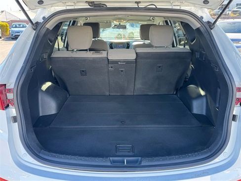 Used 2018 Hyundai Santa Fe Sport image 10