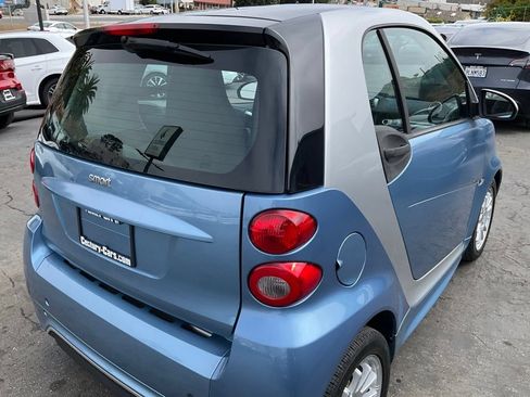 Used 2013 smart fortwo passion RWD image 54