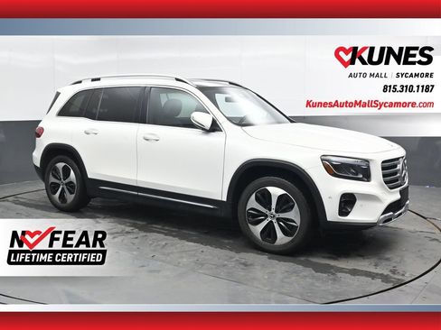 Used 2025 Mercedes-Benz GLB 250 4MATIC image 1