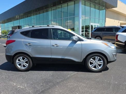 Used 2013 Hyundai Tucson GLS FWD image 16