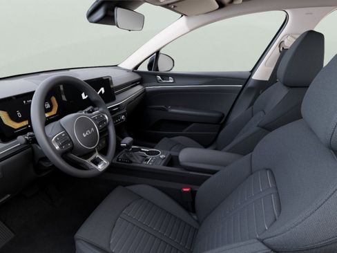 New 2026 Kia K5 LXS FWD image 13