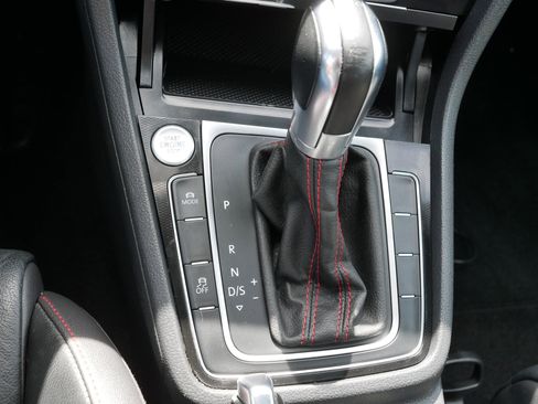 Used 2015 Volkswagen GTI S FWD image 24