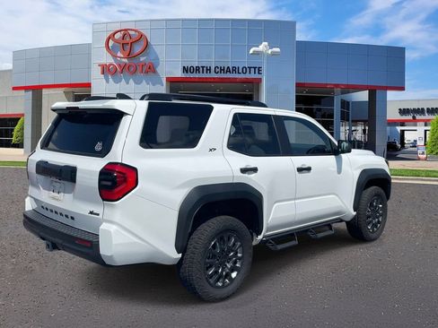Used 2025 Toyota 4Runner SR5 RWD image 7