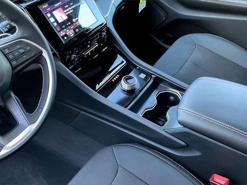 New 2025 Jeep Grand Cherokee L Laredo w/ Luxury Tech Group I image 7