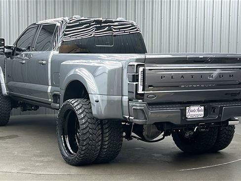 Used 2026 Ford F450 Platinum w/ Platinum Plus Package image 3