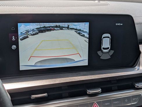 Used 2024 Kia Telluride S w/ S Sunroof Package FWD image 17