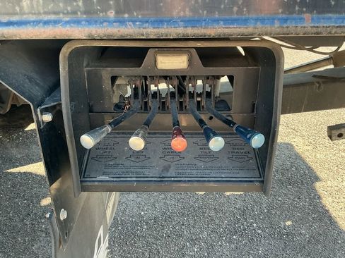 Used 2015 Ford F650 2WD Regular Cab Super Duty image 12