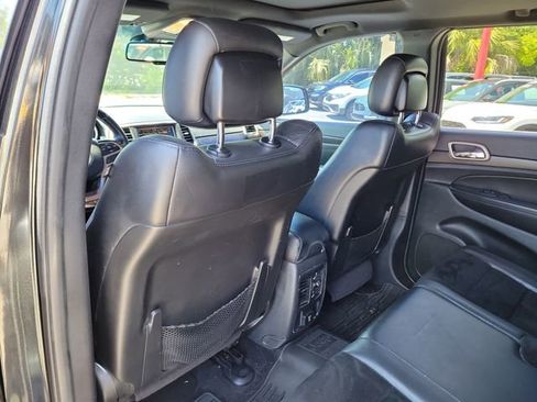 Used 2014 Jeep Grand Cherokee Altitude AWD/4WD image 14