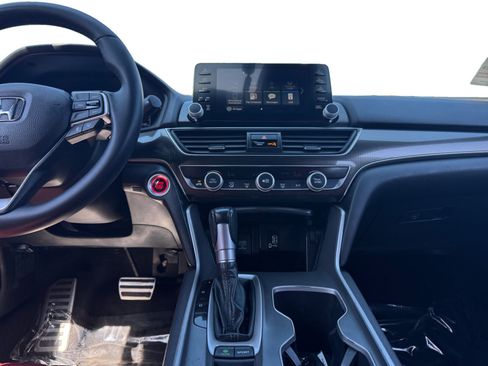 Used 2020 Honda Accord Sport image 11