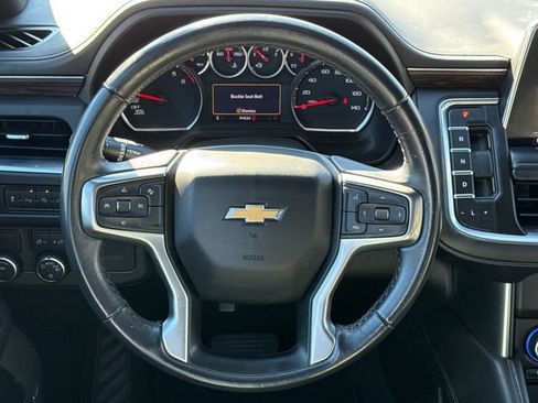 Used 2021 Chevrolet Suburban LT image 15