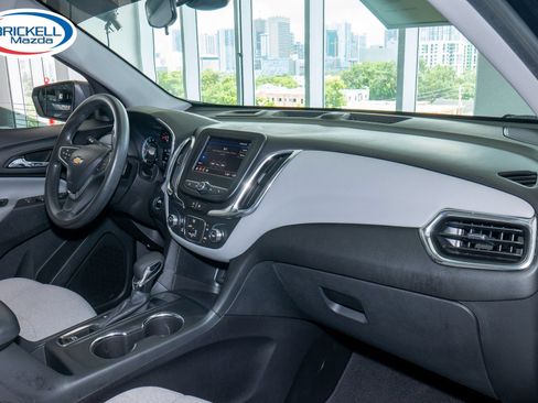 Used 2023 Chevrolet Equinox LS FWD image 16