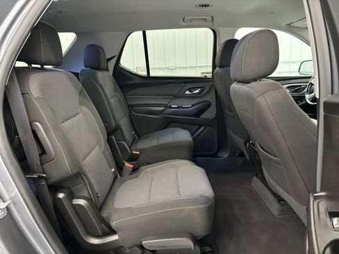 Used 2019 Chevrolet Traverse LT FWD image 33