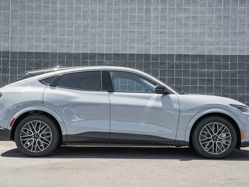 New 2026 Ford Mustang Mach-E Premium AWD/4WD image 4