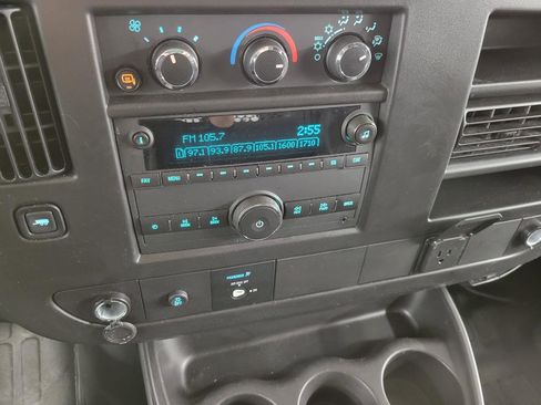Used 2024 Chevrolet Express 2500 w/ Driver Convenience Package image 8