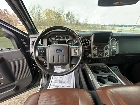 Used 2015 Ford F250 Platinum image 19