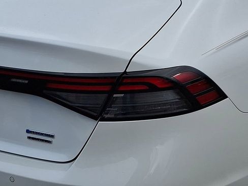 Used 2024 Honda Accord Touring image 12