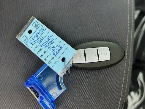 Used 2021 Nissan Titan SV w/ SV Convenience Package image 36