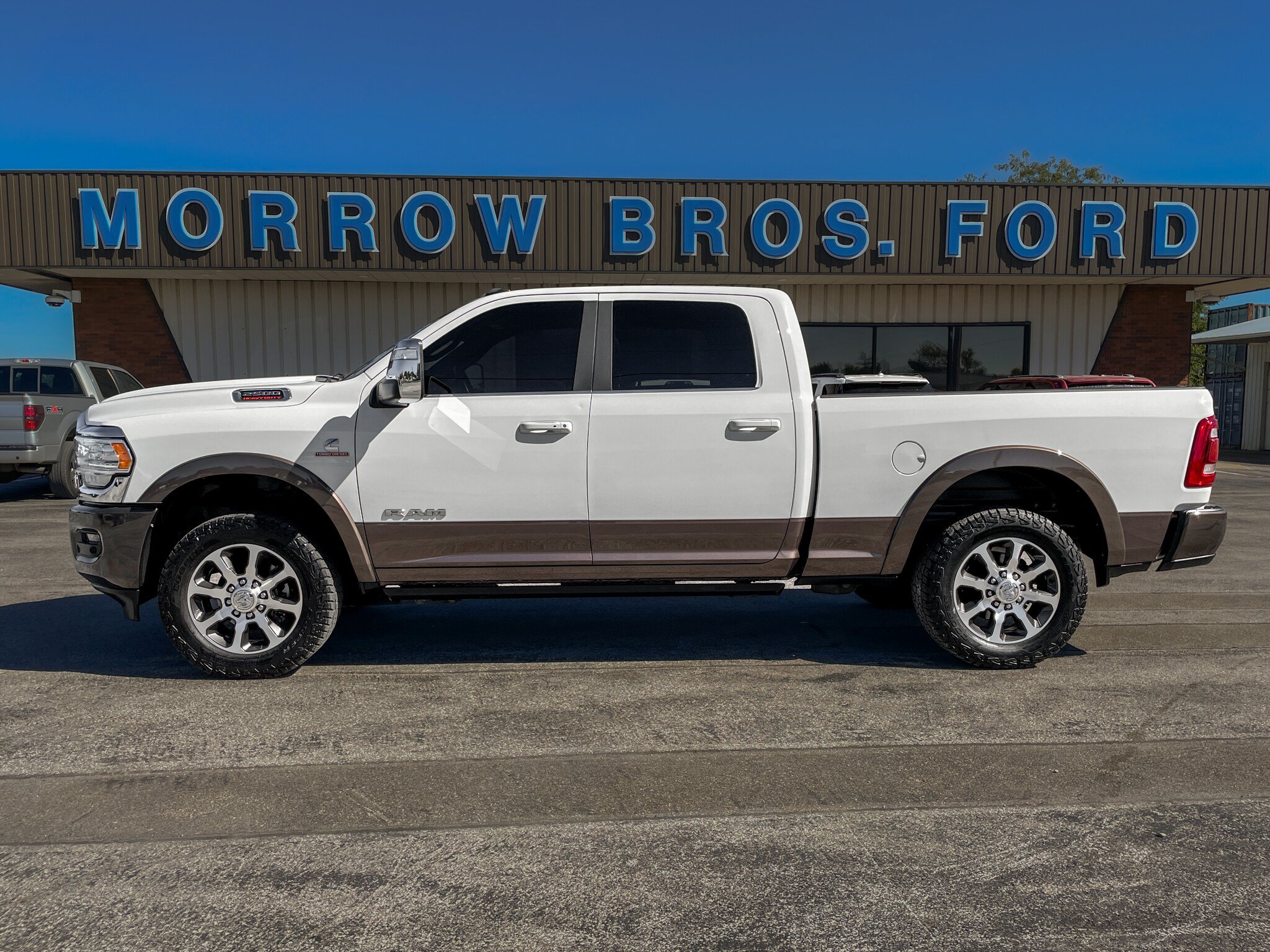 Used 2024 RAM 2500 Limited AWD/4WD image 3