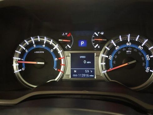 Used 2017 Toyota 4Runner SR5 image 16