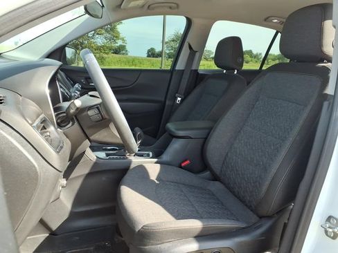 Used 2024 Chevrolet Equinox LT w/ LPO, Floor Liner Package FWD image 18