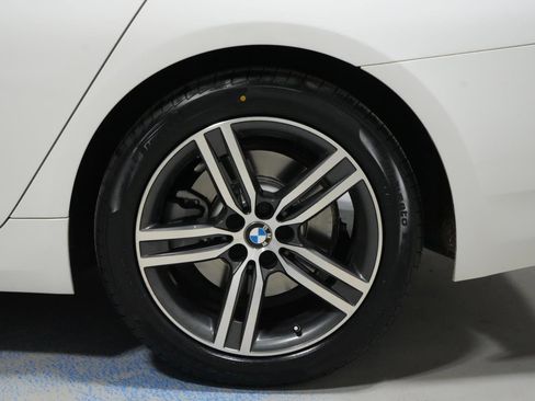 Used 2023 BMW 530i xDrive 530i xDrive w/ Premium Package image 33