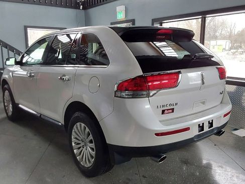 Used 2014 Lincoln MKX FWD image 11