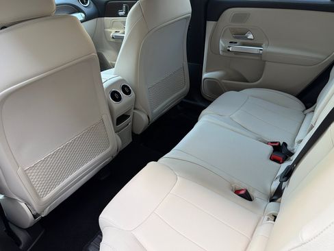 New 2026 Mercedes-Benz GLB 250 image 11