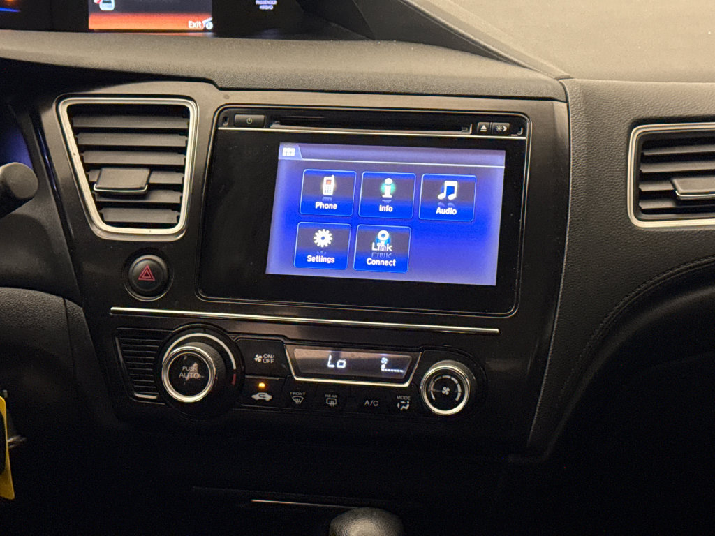 Used 2015 Honda Civic SE image 12