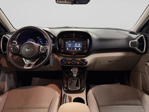 Used 2020 Kia Soul S FWD image 16