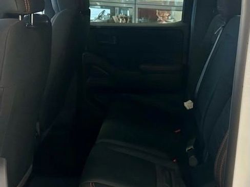 New 2026 Nissan Frontier PRO-4X w/ Pro-4x Convenience Package AWD/4WD image 8