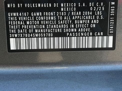 Used 2025 Volkswagen Jetta SE image 31