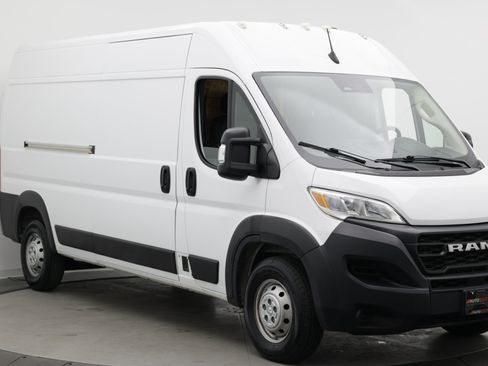 Used 2023 RAM ProMaster 2500 FWD image 3