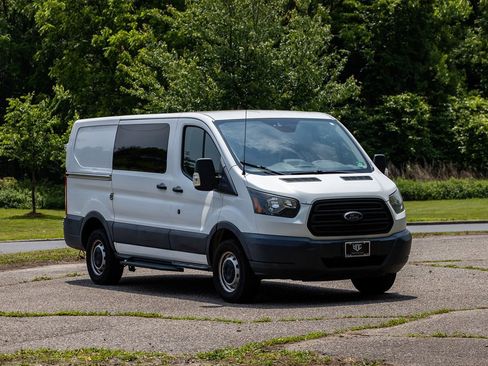 Used 2017 Ford Transit 250 130 Low Roof image 2