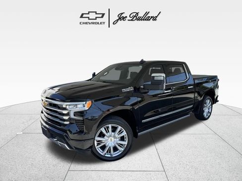 Used 2024 Chevrolet Silverado 1500 High Country w/ High Country Premium Package AWD/4WD image 1
