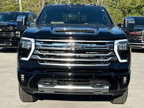 New 2026 Chevrolet Silverado 2500 High Country w/ Technology Package image 2