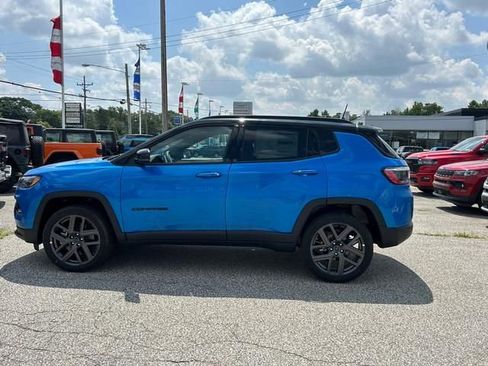New 2025 Jeep Compass Limited AWD/4WD image 6