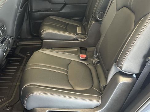 Used 2026 Honda Pilot TrailSport image 14
