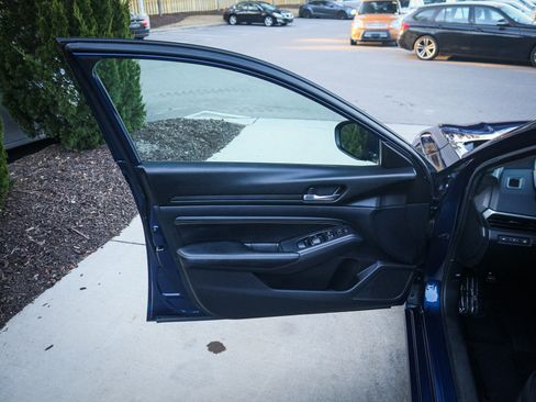 Used 2019 Nissan Altima 2.5 S image 14