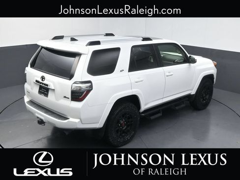 Used 2024 Toyota 4Runner SR5 Premium w/ Moonroof Package AWD/4WD image 28