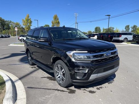 Certified 2024 Ford Expedition Limited AWD/4WD image 7