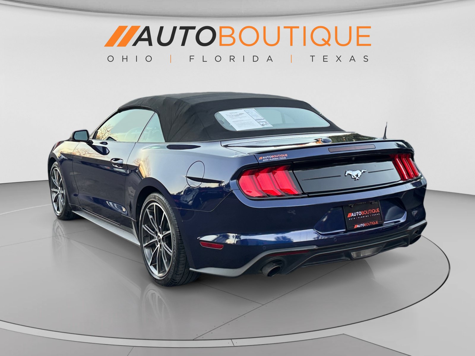 Used 2019 Ford Mustang Premium w/ Equipment Group 201A RWD image 3