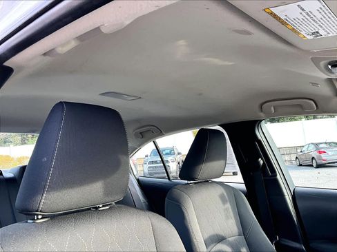 Used 2023 Toyota Corolla LE image 22