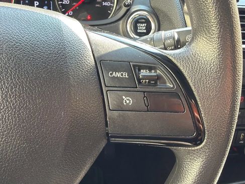 Used 2024 Mitsubishi Eclipse Cross LE AWD/4WD image 11