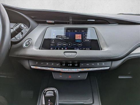 Used 2023 Cadillac XT4 Premium Luxury image 14