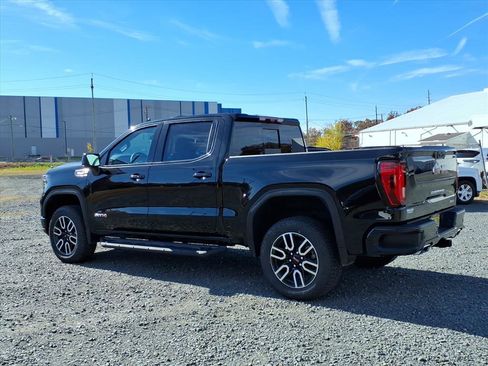 New 2026 GMC Sierra 1500 AT4 w/ AT4 Premium Package image 5